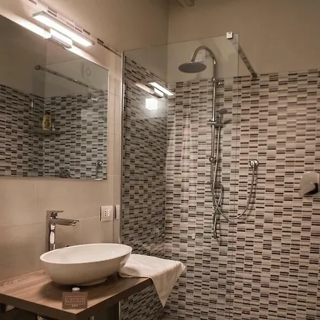 Πανσιόν L'infinito