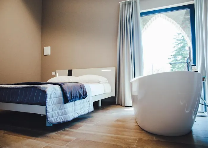 L'infinito 招待所